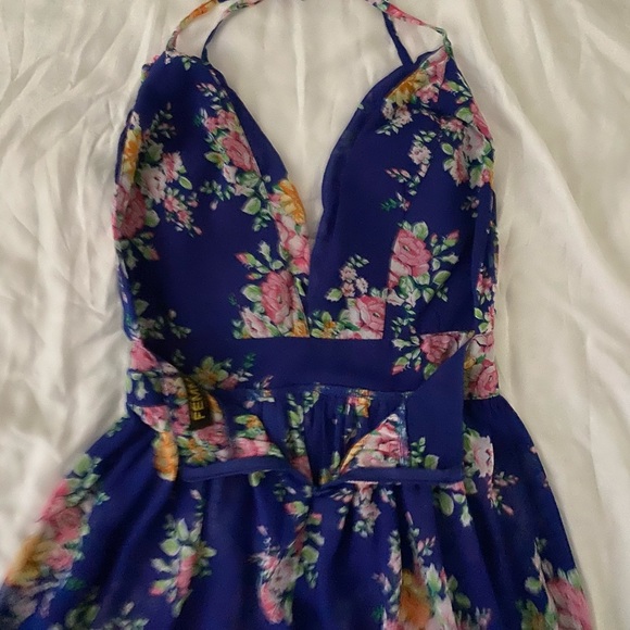 FEMME Floral Halter Gown - Picture 5 of 8